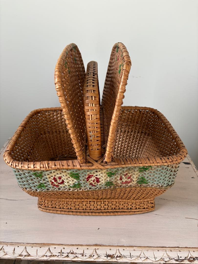 アンティークローズバスケット