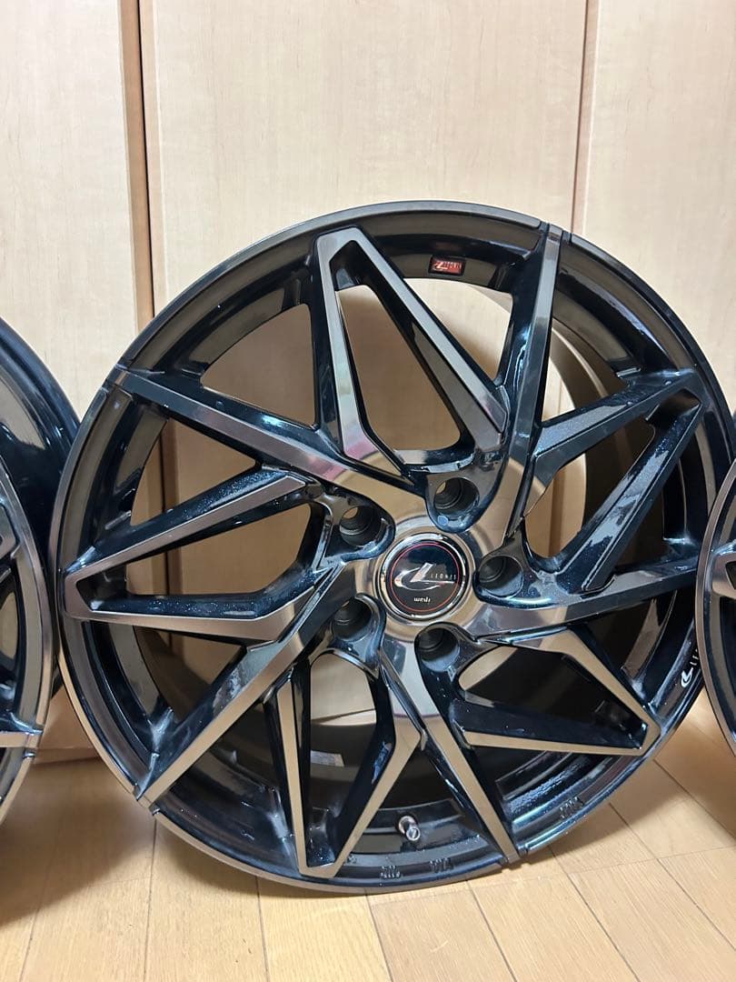 【最終値下げ】レオニス ホイール 17x7J+42 5/114.3