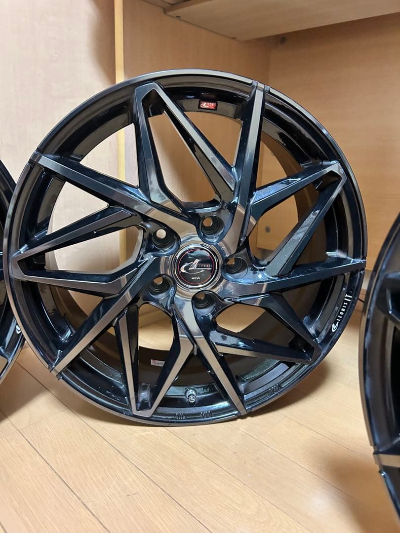 【最終値下げ】レオニス ホイール 17x7J+42 5/114.3