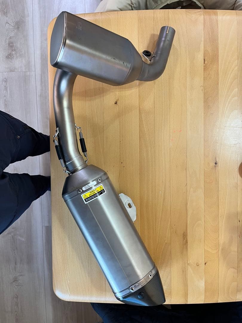 KTM 390 Duke akrapovic マフラー 値引き交渉歓迎