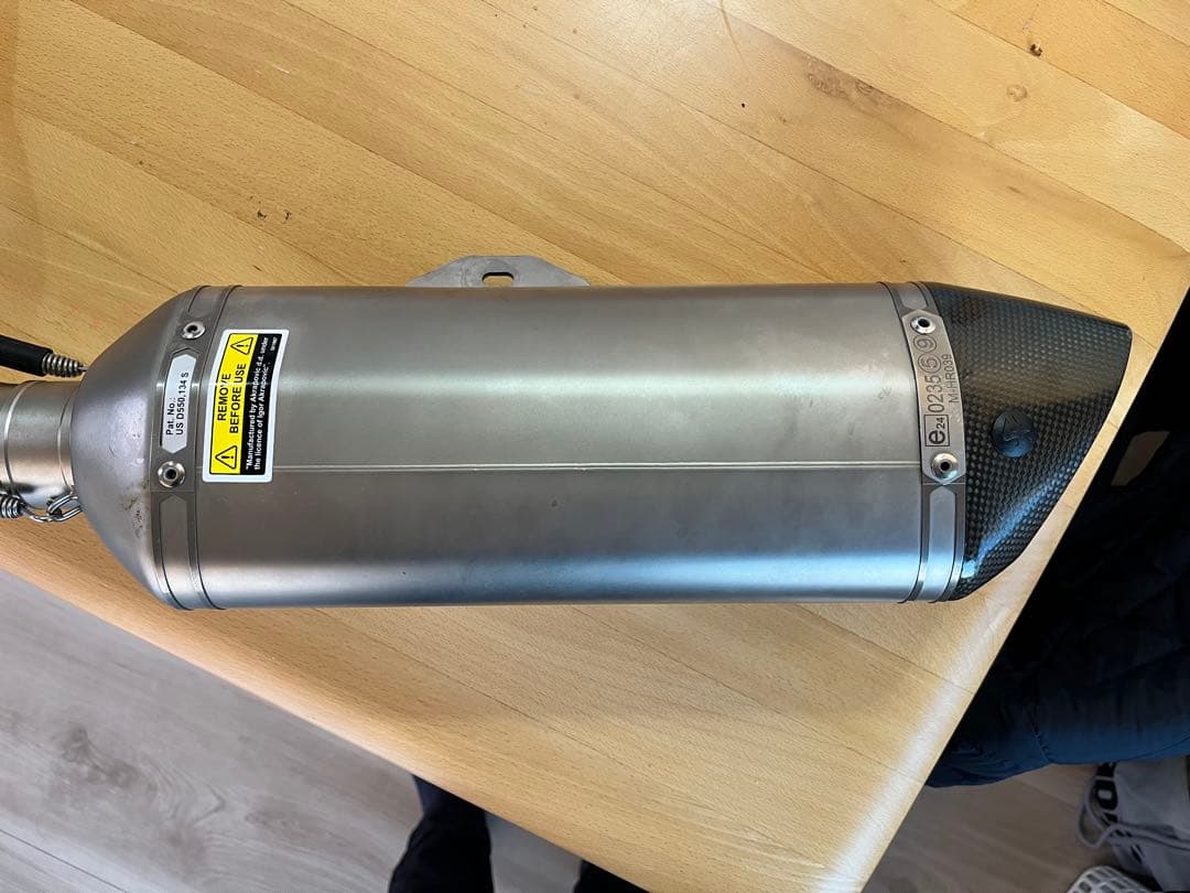 KTM 390 Duke akrapovic マフラー 値引き交渉歓迎