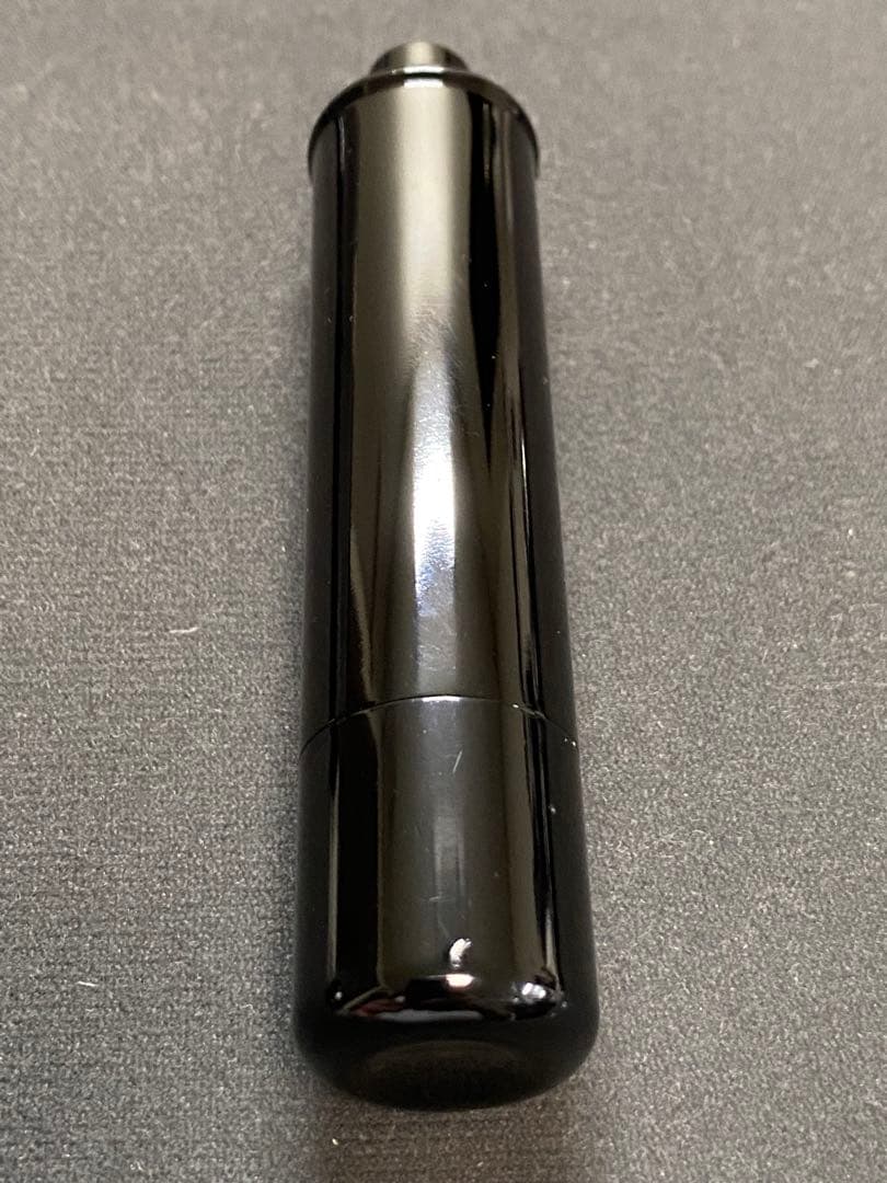 ルイヴィトンのアトマイザー黒色 蓋無し