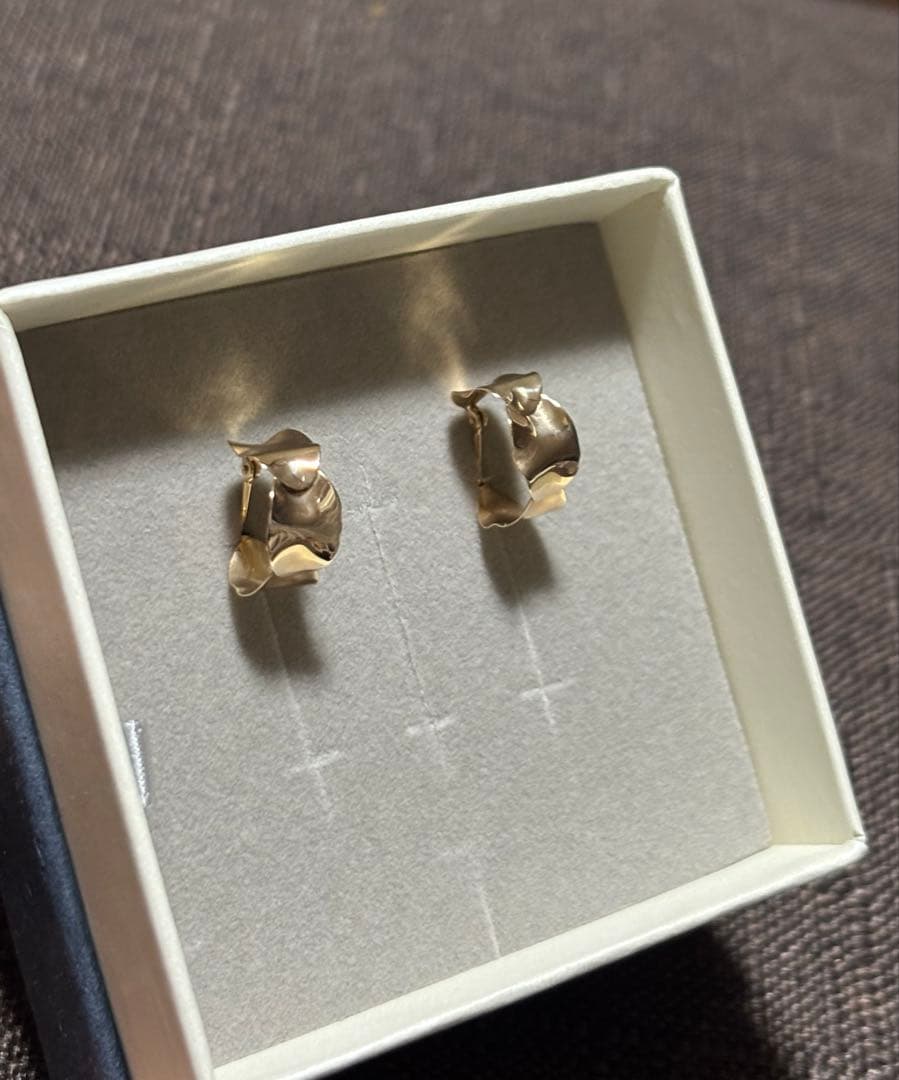 K10 ジュエリーツツミ　ピアス