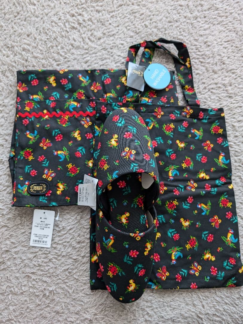 フェイラーハイジ柄　スリッパ、エプロン、バッグ