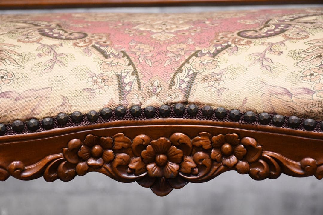 EHK17 イタリア製 猫脚 彫刻 セティ 2人掛けソファ 単鋲打ち ロココ調