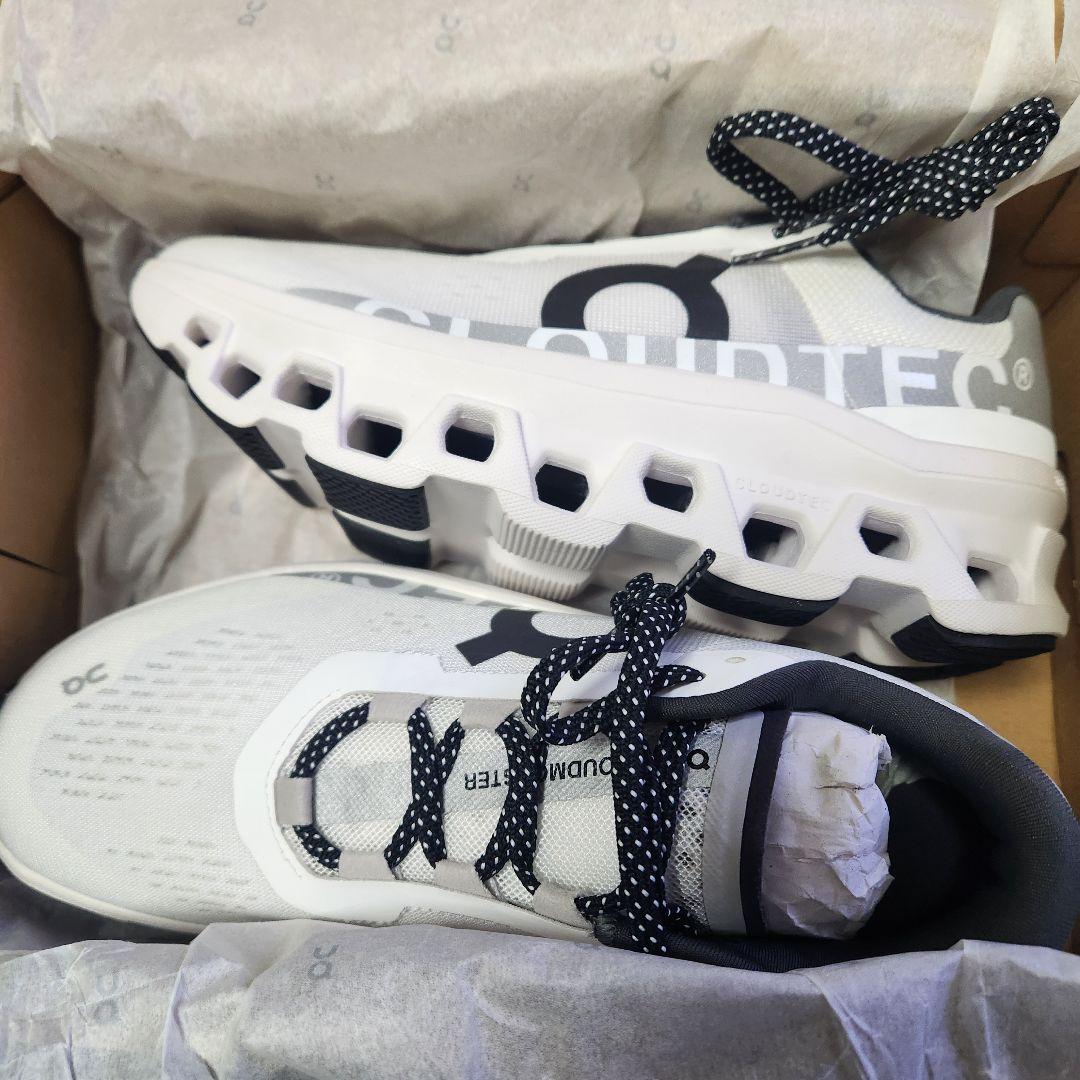 On Cloudmonster スニーカー ホワイト　25cm