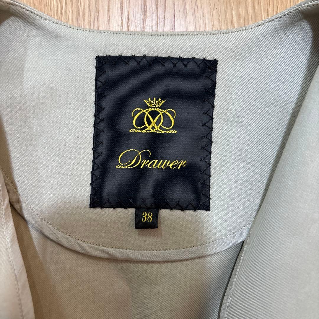 ドゥロワー　ベスト