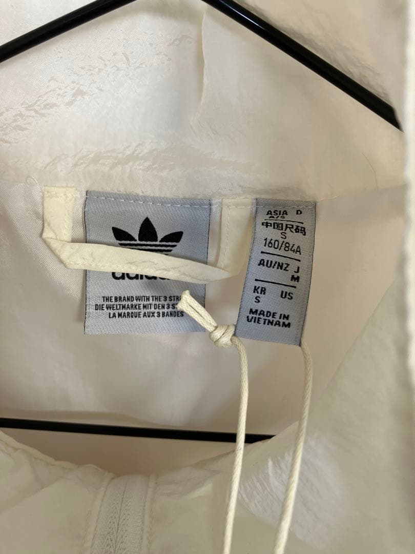 アディダス オリジナルス アトランタ カットライン ルーズナイロントラックトップ