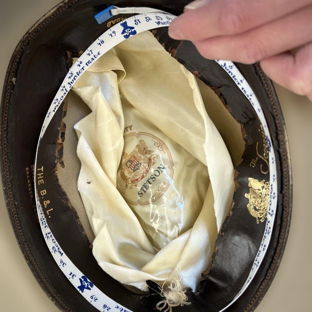 ベージュ フェルトハット リボン付き