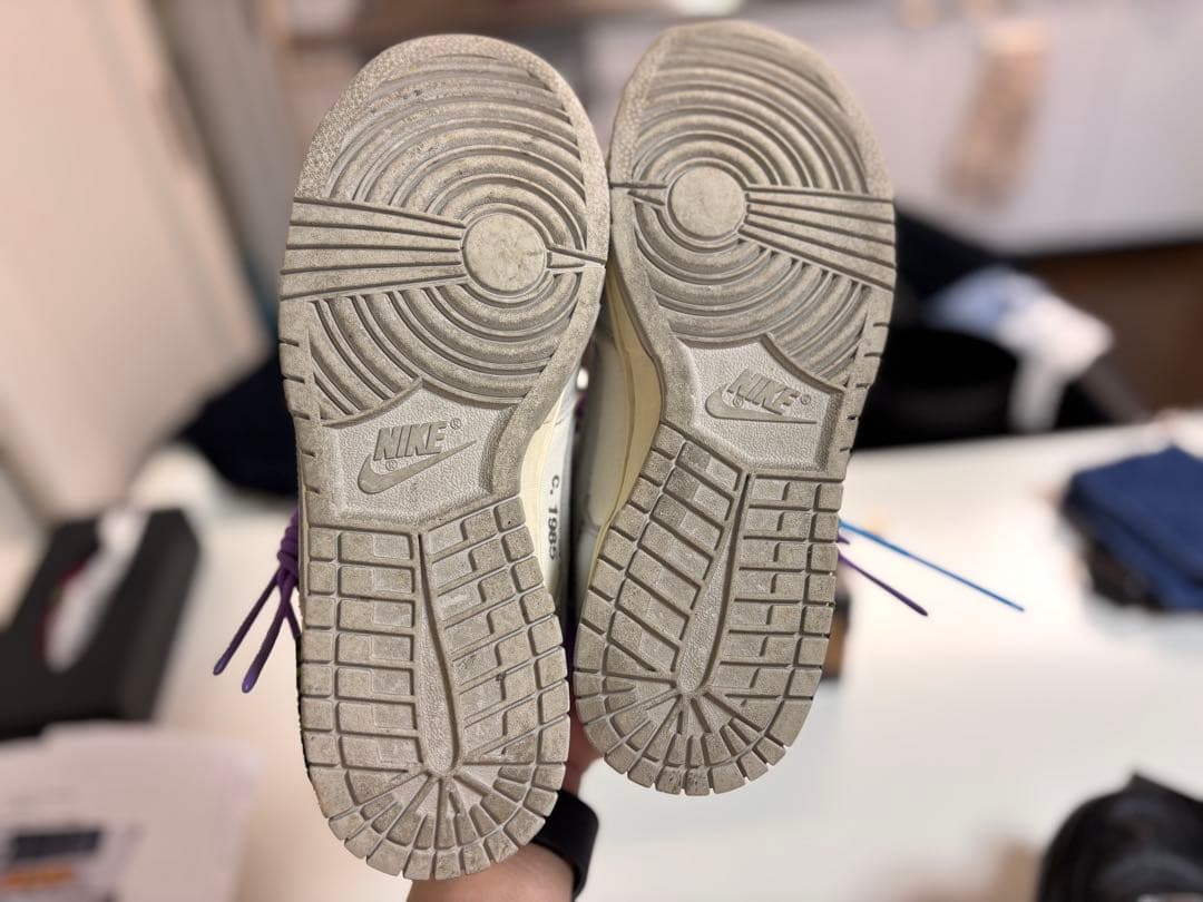 オフホワイト　ナイキ　ダンク　25.5