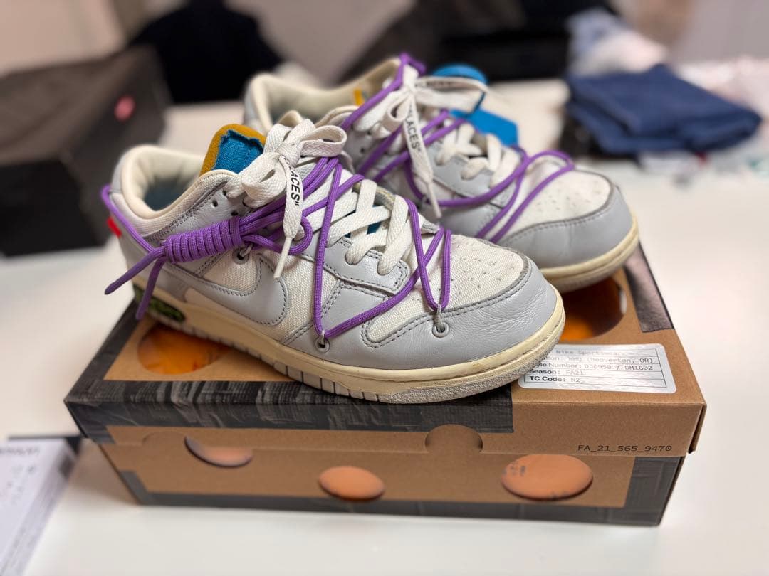 オフホワイト　ナイキ　ダンク　25.5