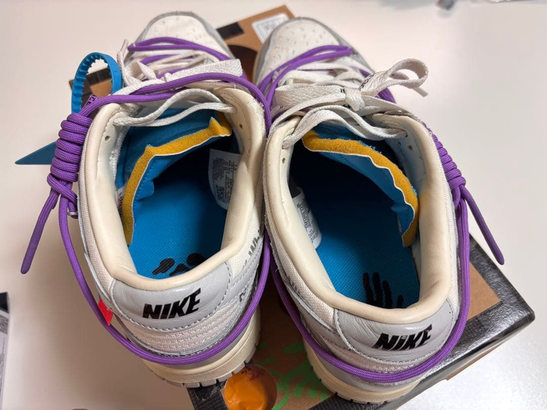 オフホワイト　ナイキ　ダンク　25.5