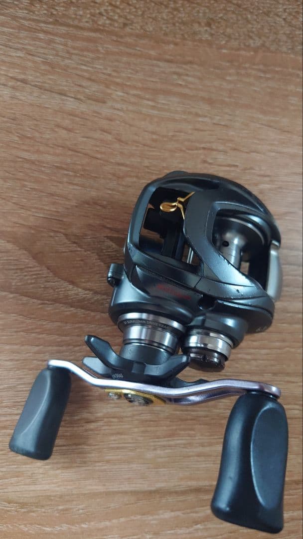 ダイワ スティーズA TW 左巻