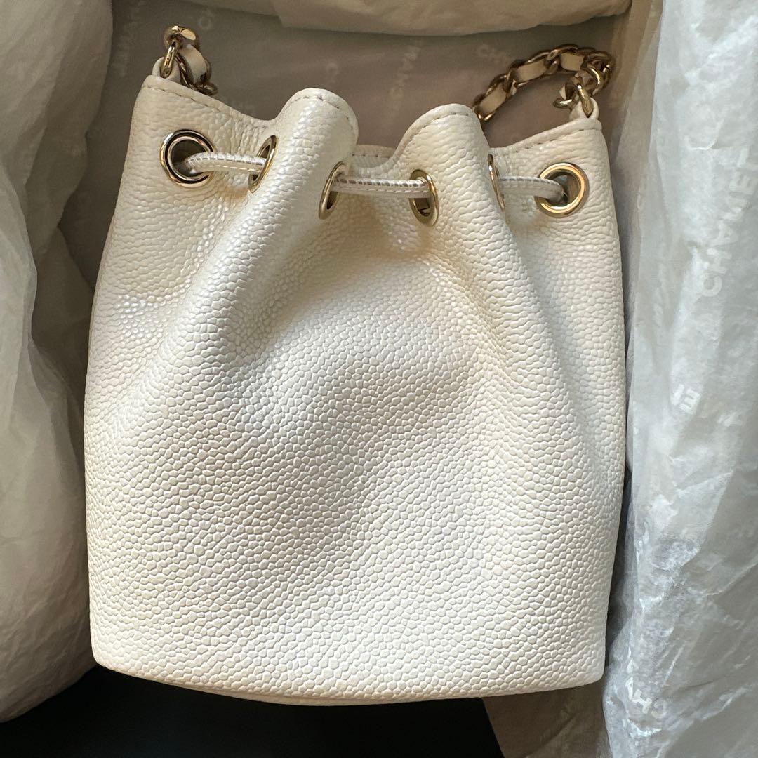 CHANEL バゲットバック ミニ ホワイト キャビアスキン