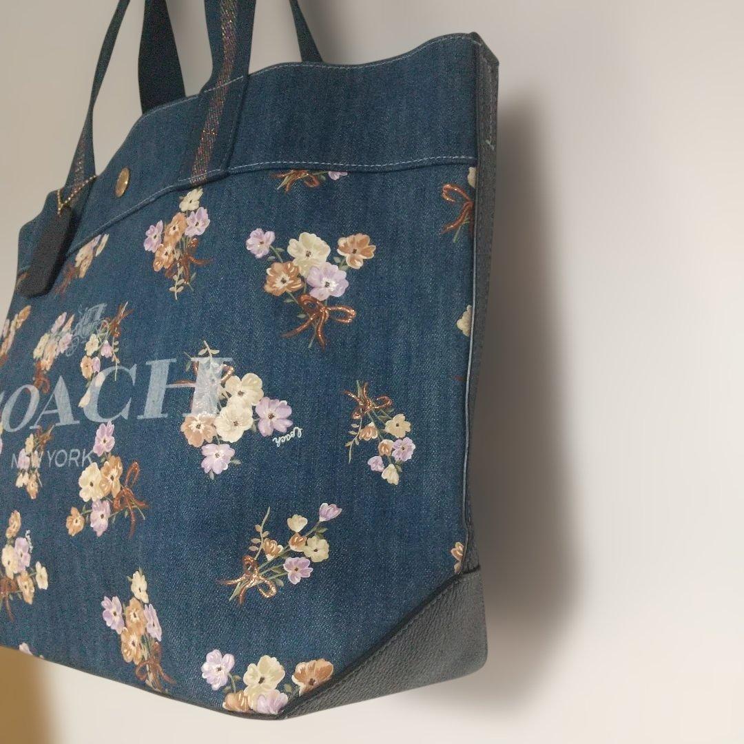 期間限定値下げ COACH デニム花柄トートバッグ 91049