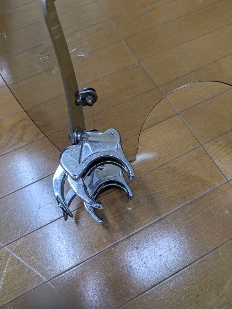 ハーレー純正　ウインドシールド　’０６以降FXDWG用　57301-06　鍵付き