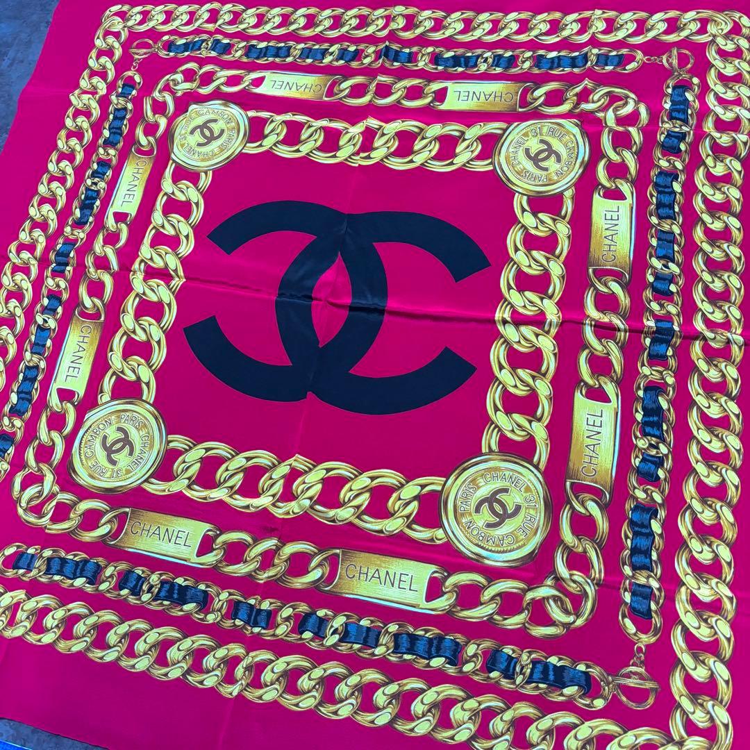 CHANELシャネル ロゴココマーク チェーン 柄シルク 100% スカーフ