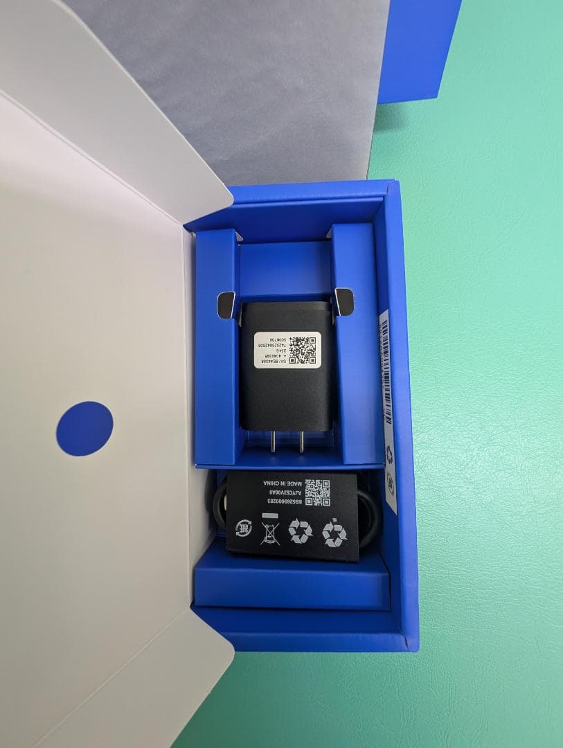 フ*い様 NEC LAVIE Tab PC-T1055KAS カバー付き