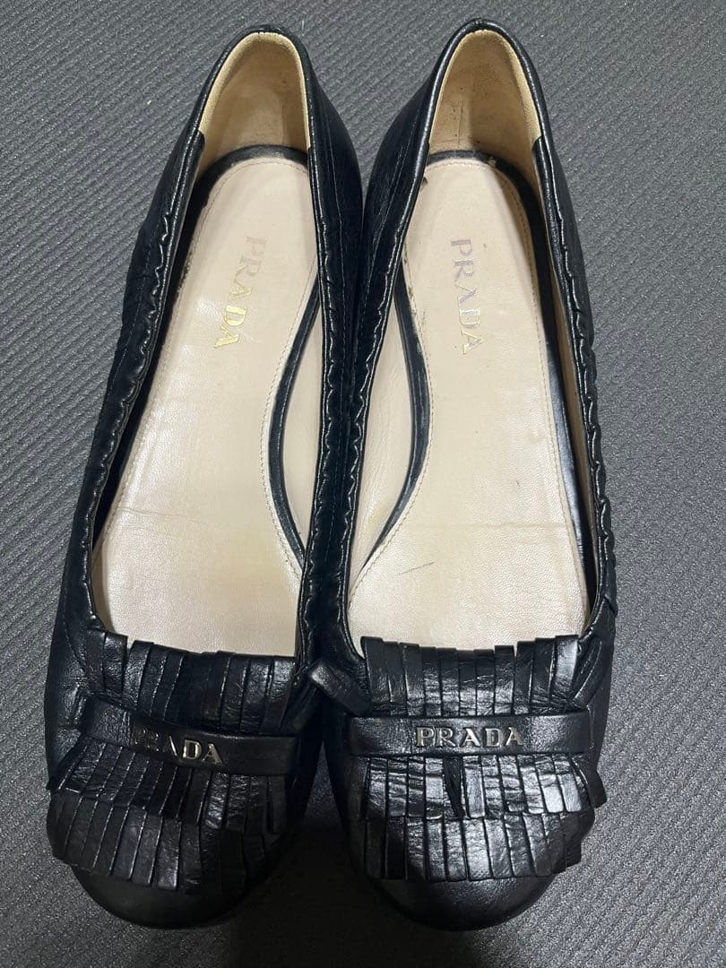 PRADA ブラック フリンジ フラットシューズ