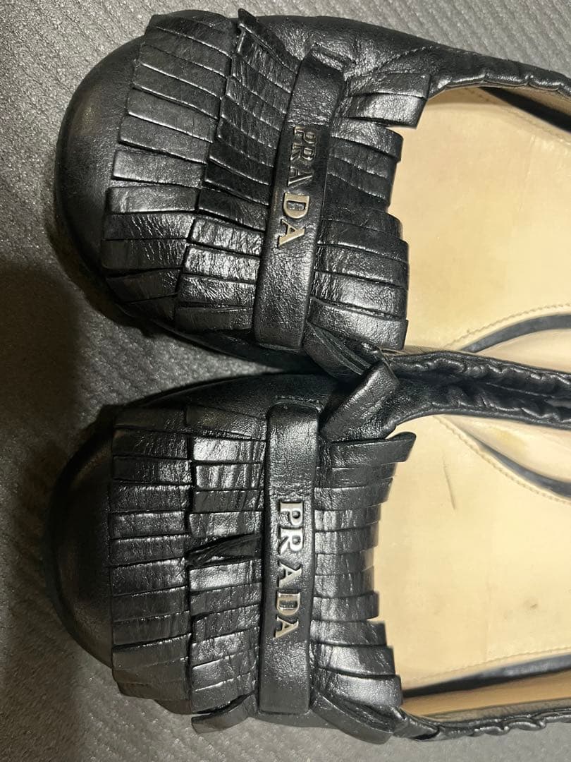 PRADA ブラック フリンジ フラットシューズ