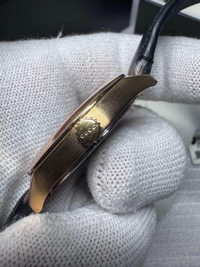 Gucci 腕時計 ブラックレザー