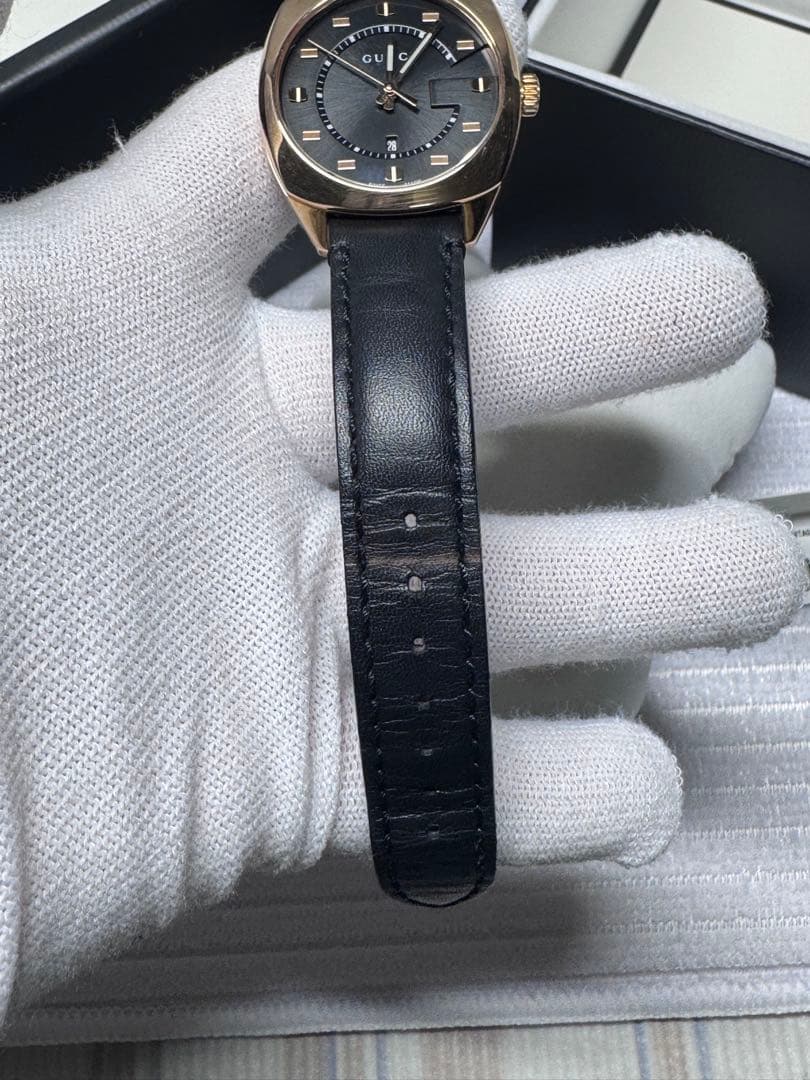 Gucci 腕時計 ブラックレザー