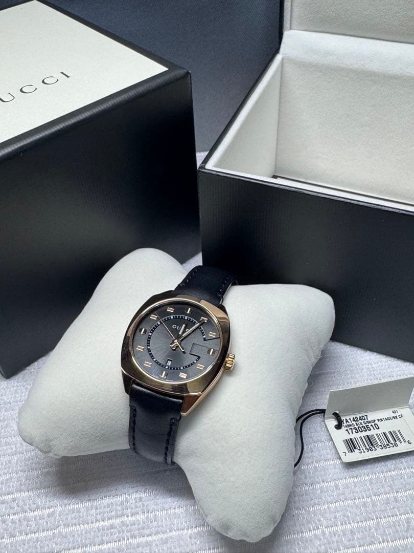 Gucci 腕時計 ブラックレザー