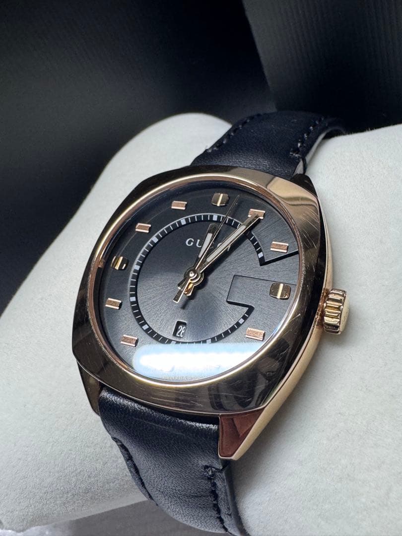 Gucci 腕時計 ブラックレザー