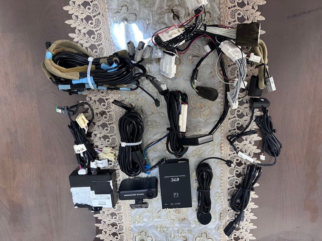 Nissan MM317D-W カーナビ