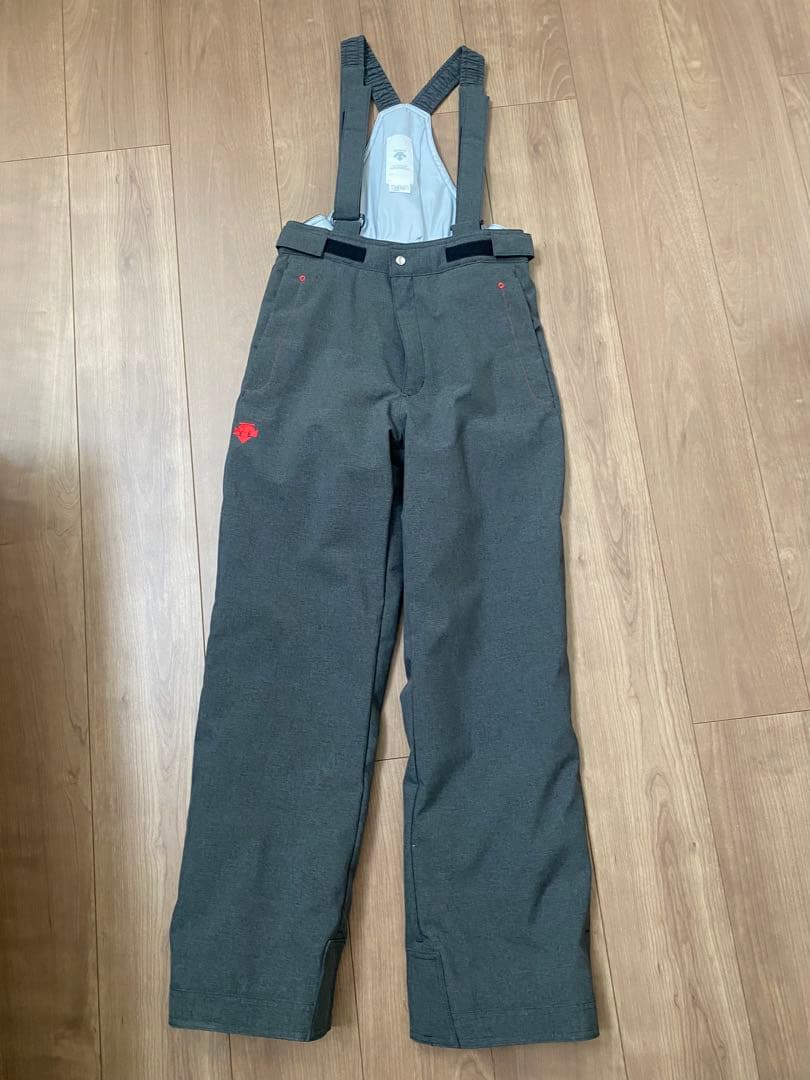 【他商品発送につき明日まで値下げ】スキーウェア　DESCENTE 上下セット