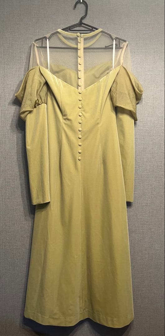 【最終値下げ・即購入可】ameri UNDVELOUROFF SHOULDERD