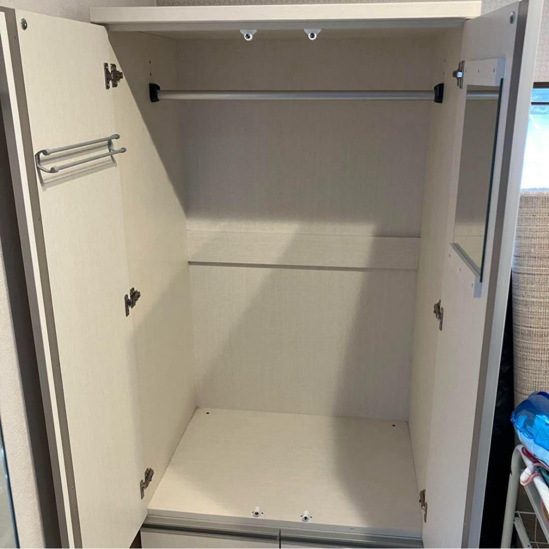 ワードロープ　ニトリ　ホワイト収納タンス ハンガーラック付き