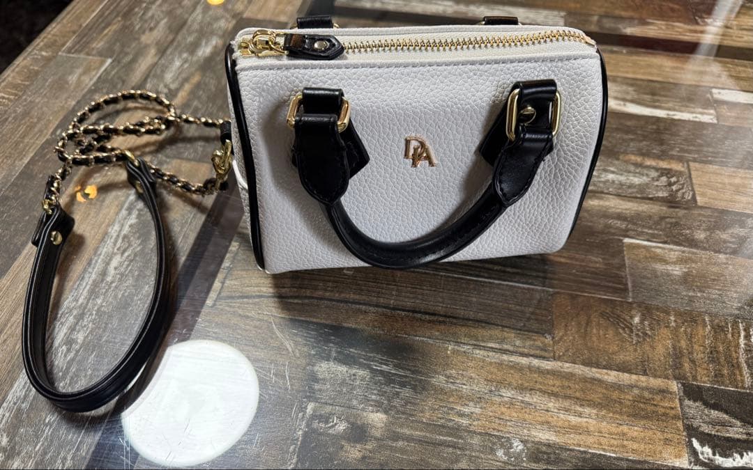 DIANTE ショルダーバッグ 白