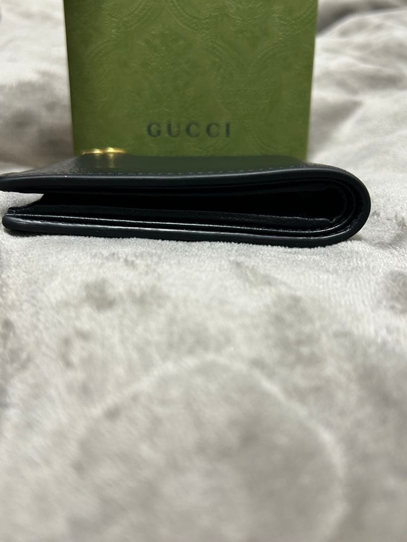 GUCCI GG二つ折り財布