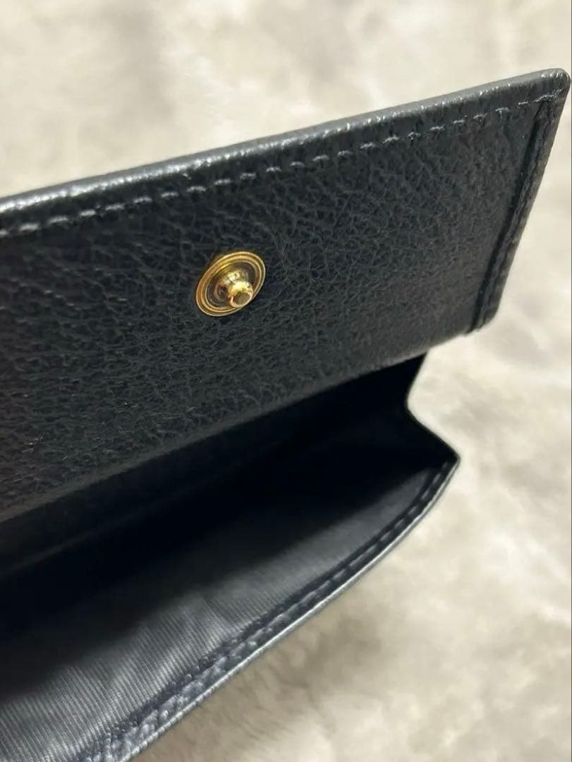 GUCCI GG二つ折り財布