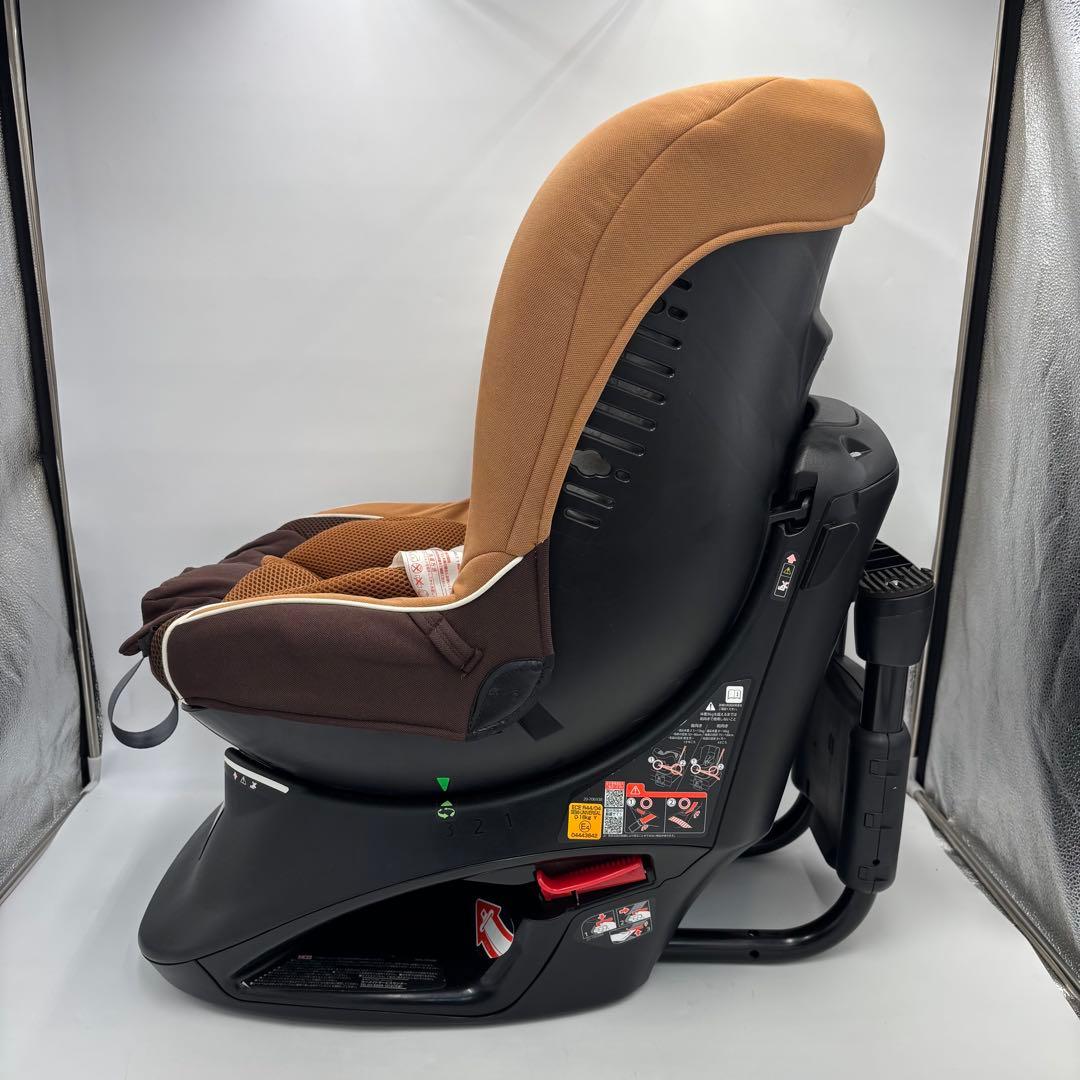 美品　AILEBEBE エールべべ クルットNT2 プラウド チャイルドシート