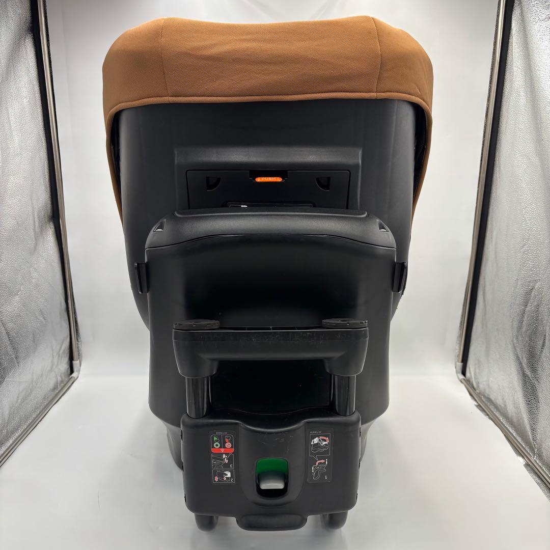 美品　AILEBEBE エールべべ クルットNT2 プラウド チャイルドシート