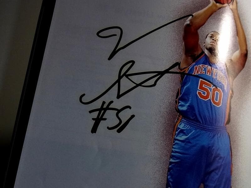 洋書 New York Knicks Yearbook 2004-05