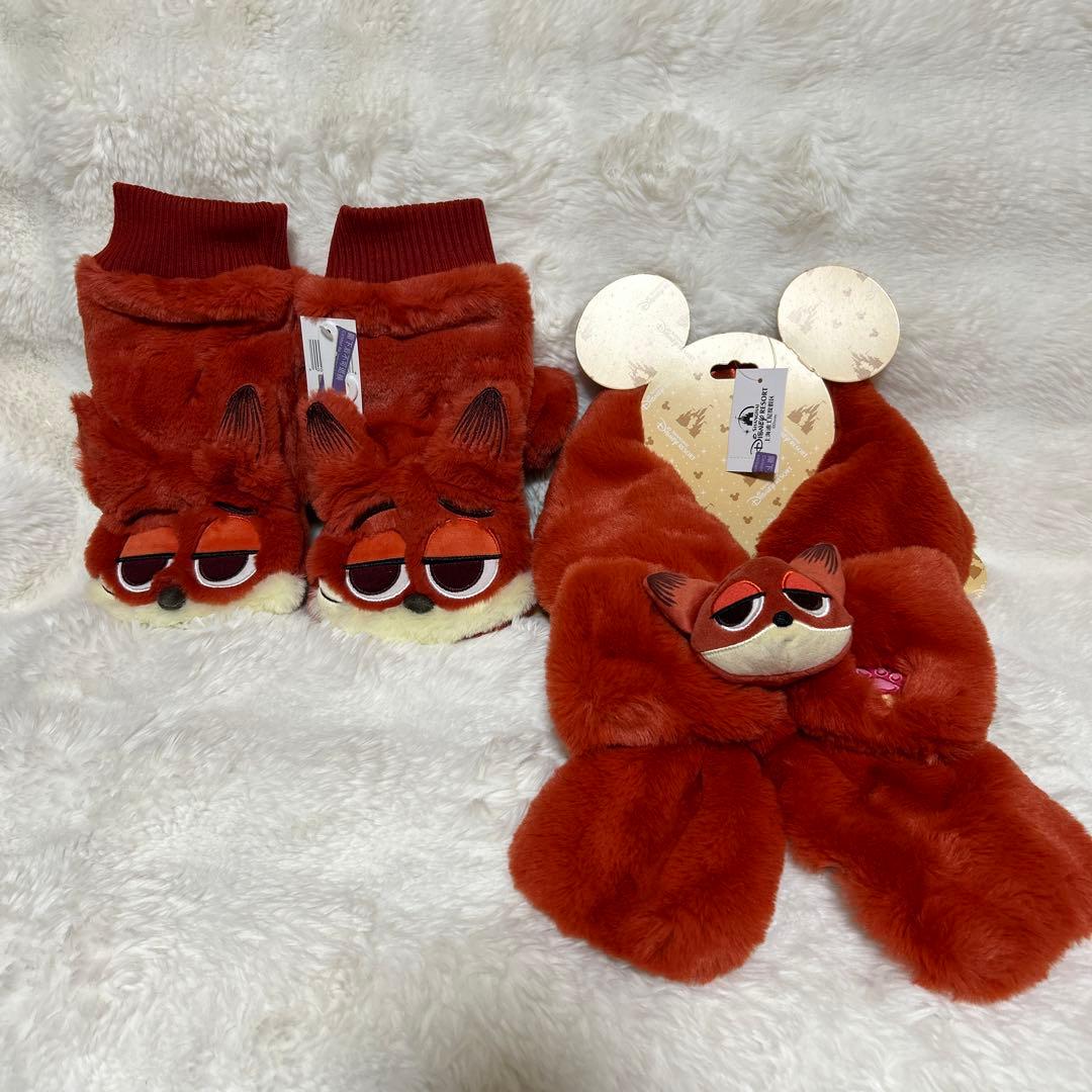 上海ディズニー　ズートピア２　ニック　マフラー　手袋　ファー　リボン　新品タグ付