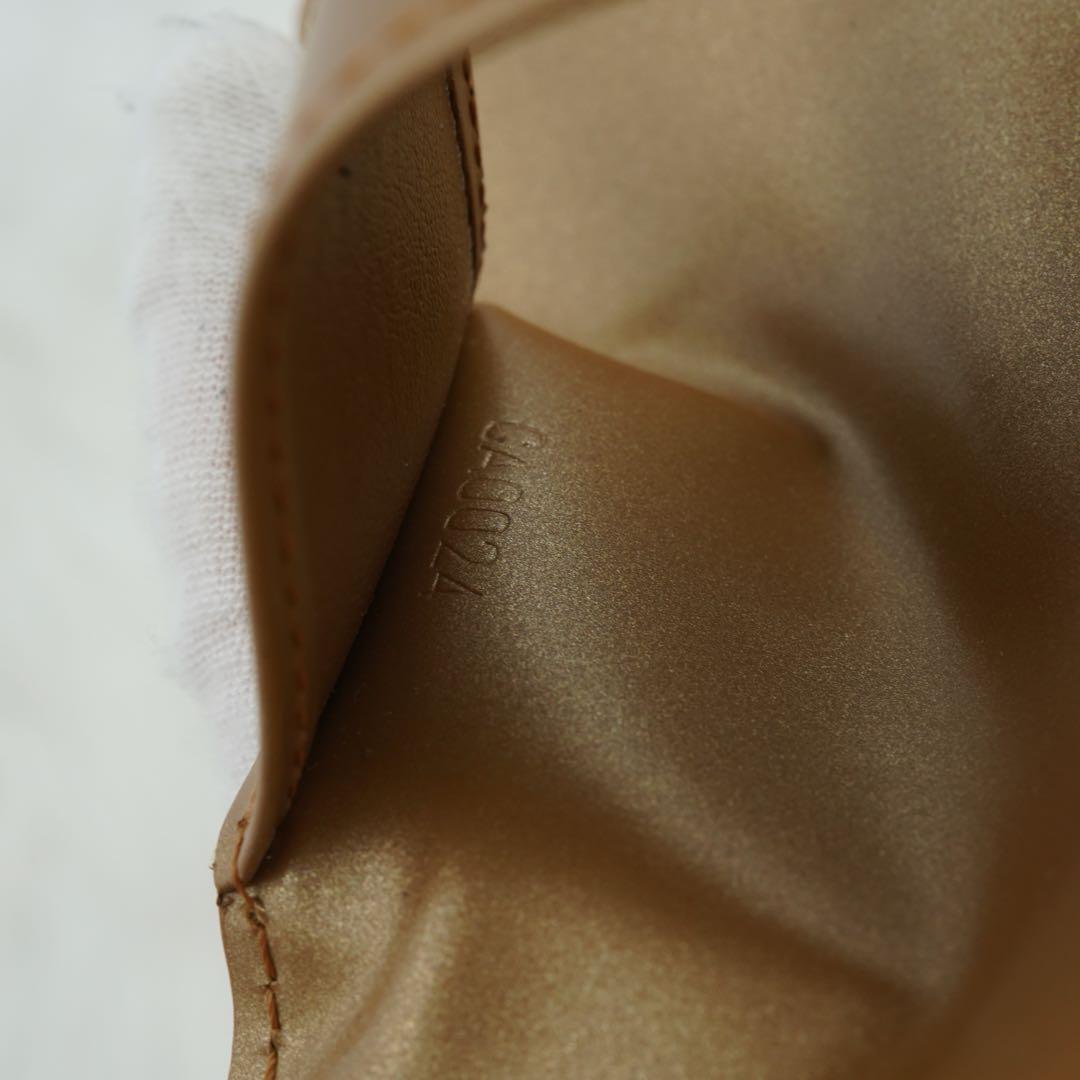 新品未使用品　箱付き　LOUIS VUITTON キーケース　ヴェルニ　ゴールド