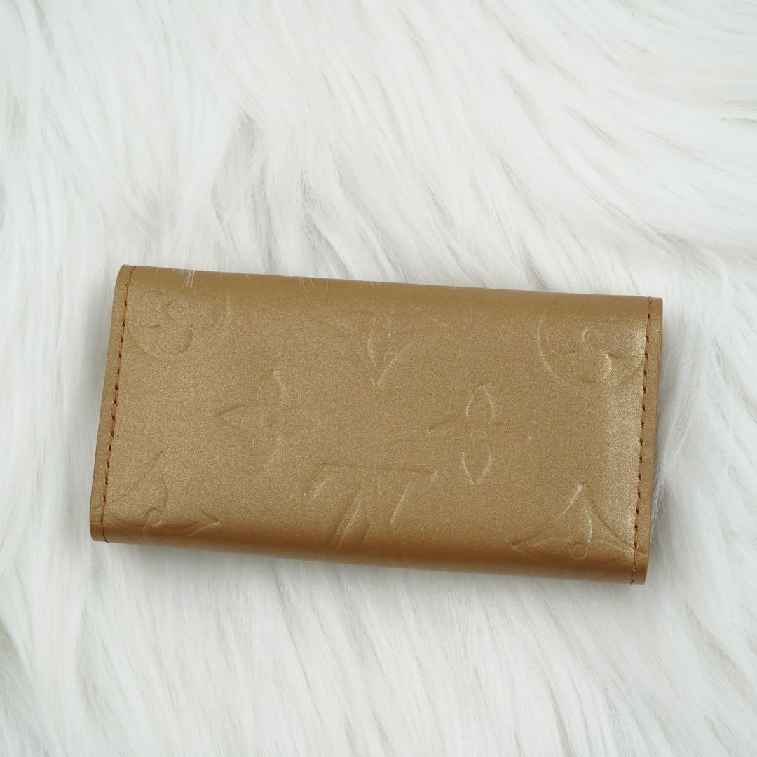 新品未使用品　箱付き　LOUIS VUITTON キーケース　ヴェルニ　ゴールド