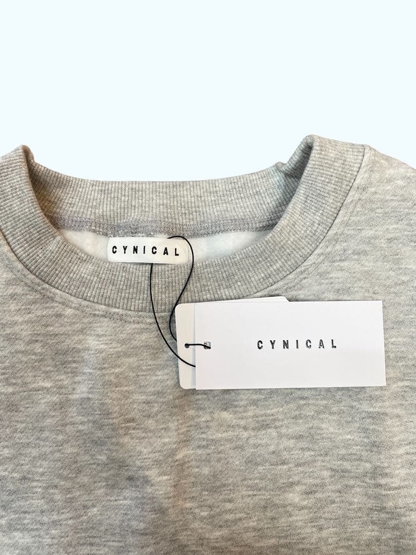 新品 クルーネック スウェット ライトグレー あったか 裏起毛 CYNICAL