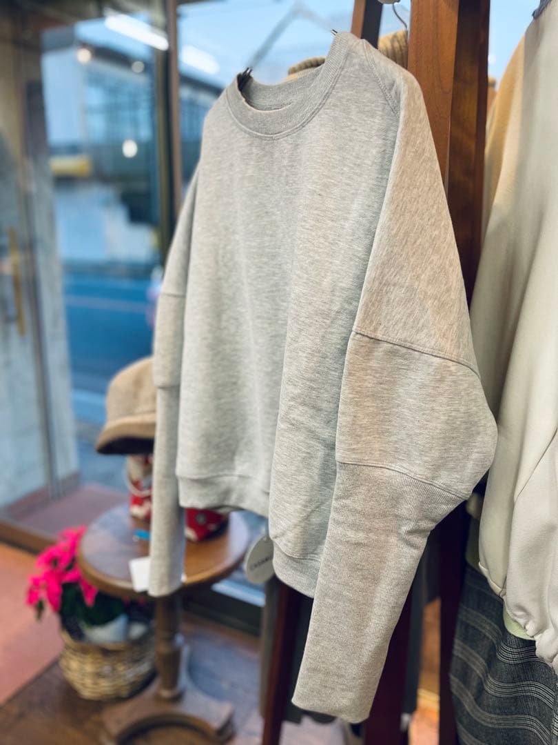 新品 クルーネック スウェット ライトグレー あったか 裏起毛 CYNICAL