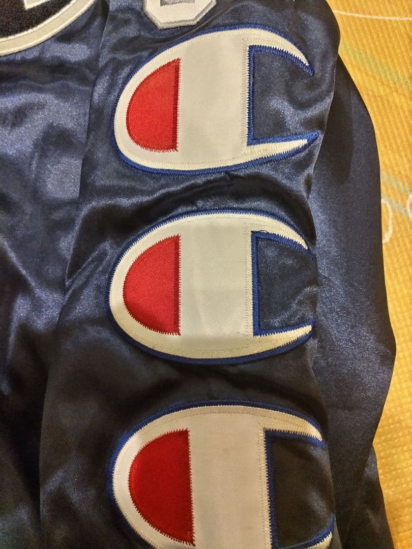 Champion SUPREME フード付きスタジャン