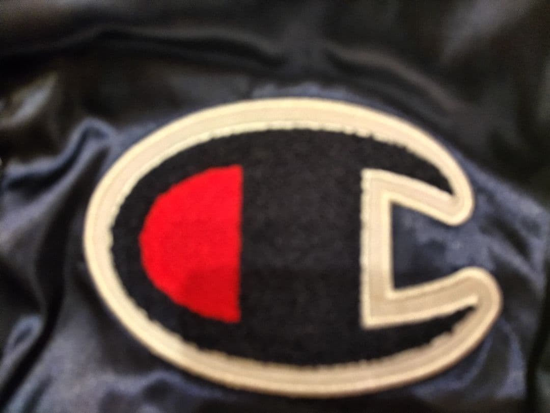 Champion SUPREME フード付きスタジャン