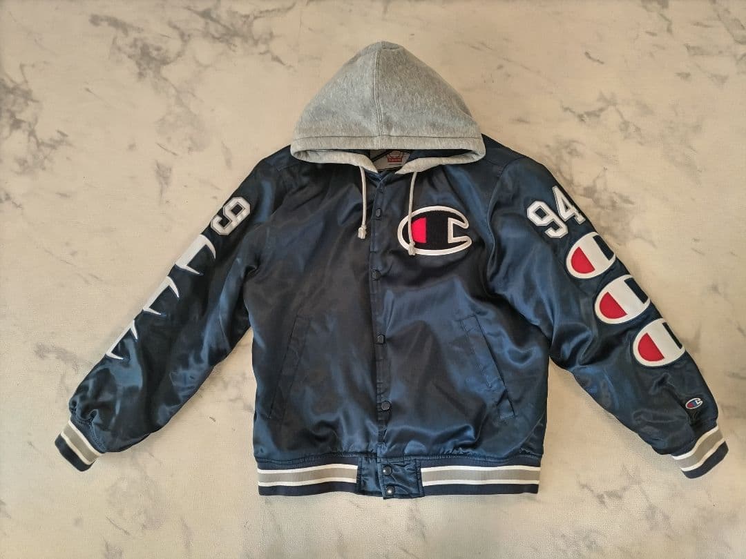 Champion SUPREME フード付きスタジャン