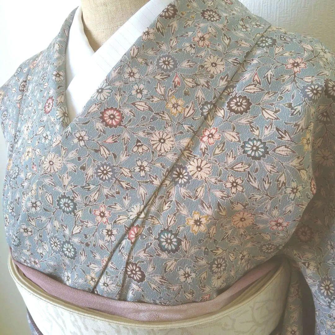 【さんび誂製】上質化繊・小紋・小花柄・くすみ水色系・袷・美品