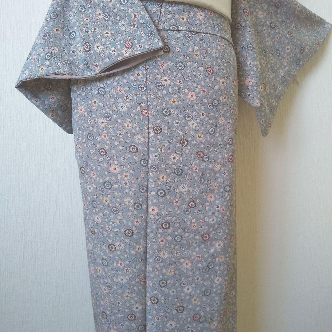 【さんび誂製】上質化繊・小紋・小花柄・くすみ水色系・袷・美品