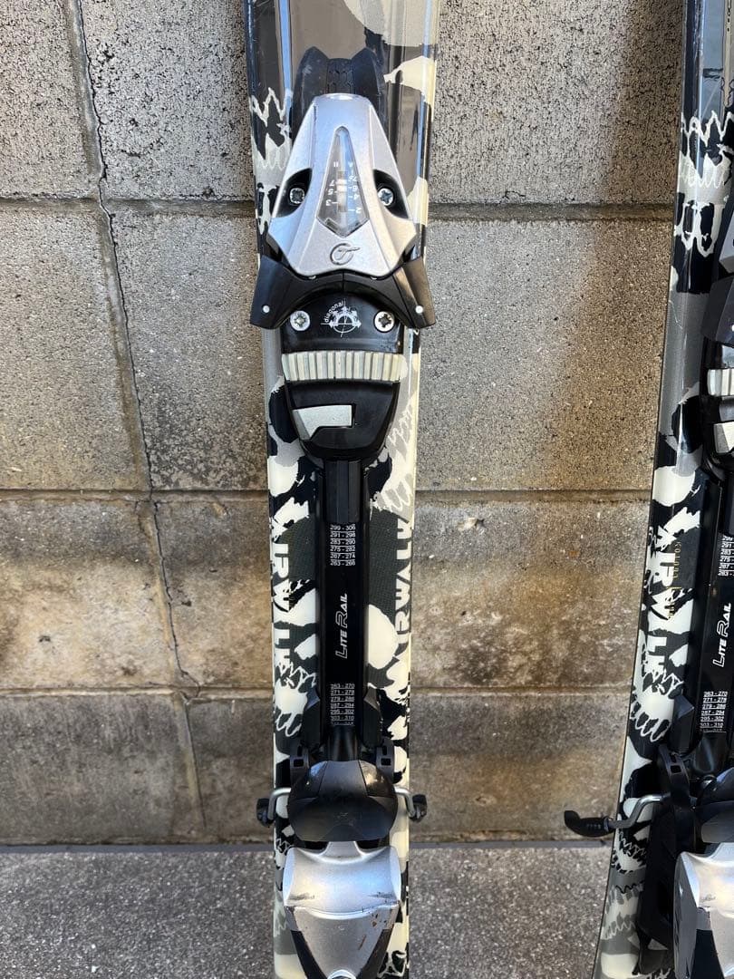 ファンスキー板　AIRWALK 金具　チロリア　収納ケース付き