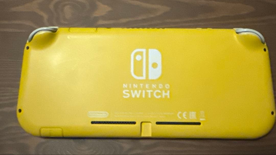 Switch Lite スイッチライト　イエロー　microSD128G付き
